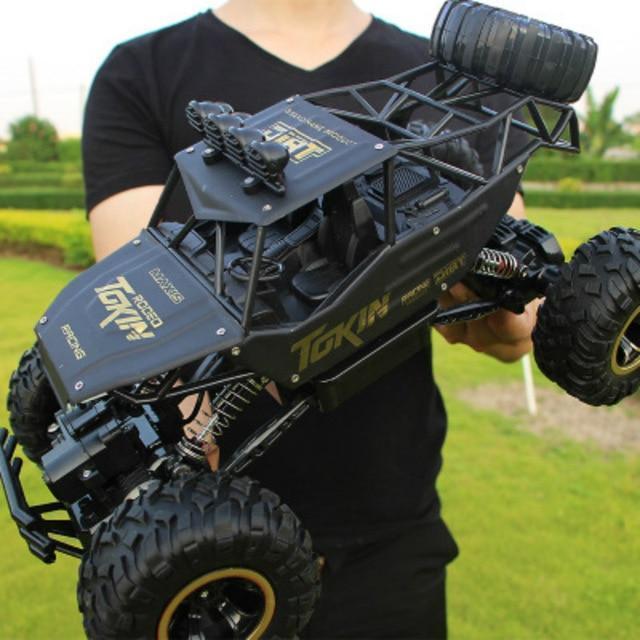 4x4 Off-Road RC Monster Truck — High-Speed All-Terrain RC 1
