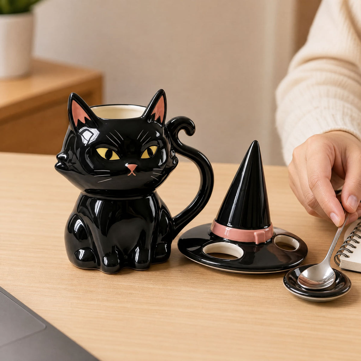 Black Cat Ceramic Mug with Witch Hat Lid — 11.8 fl oz 4
