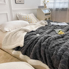 Double-Sided Fleece Throw Blanket — Ultra-Soft Winter Comfort 3