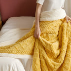 Double-Sided Fleece Throw Blanket — Ultra-Soft Winter Comfort 6