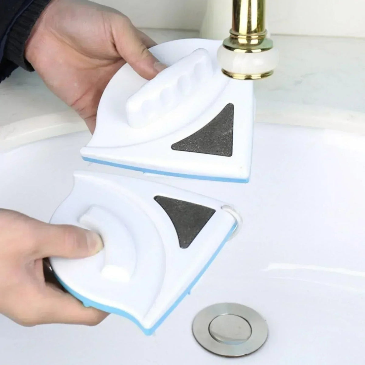 Magnetic Double-Sided Window Cleaner — Streak-Free Glass Tool 10