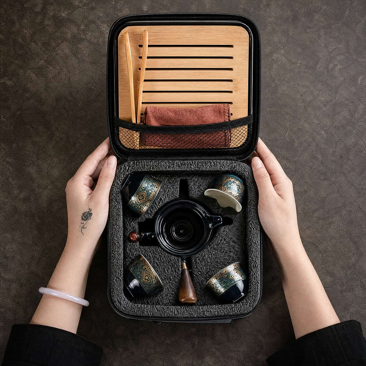 Travel Kung Fu Tea Set — 360° Rotating Ceramic Teapot & Bag 4